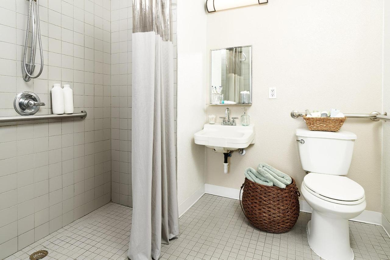 Intown Suites Extended Stay Charlotte Nc -East Independence ภายนอก รูปภาพ